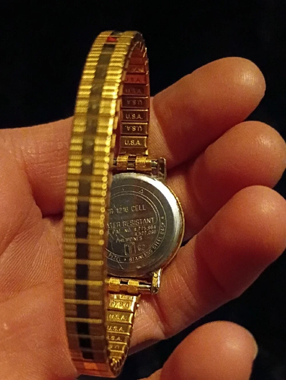 The ACQUA Brand Women's Two-Tone Silver and Gold Analog Wristwatch Set